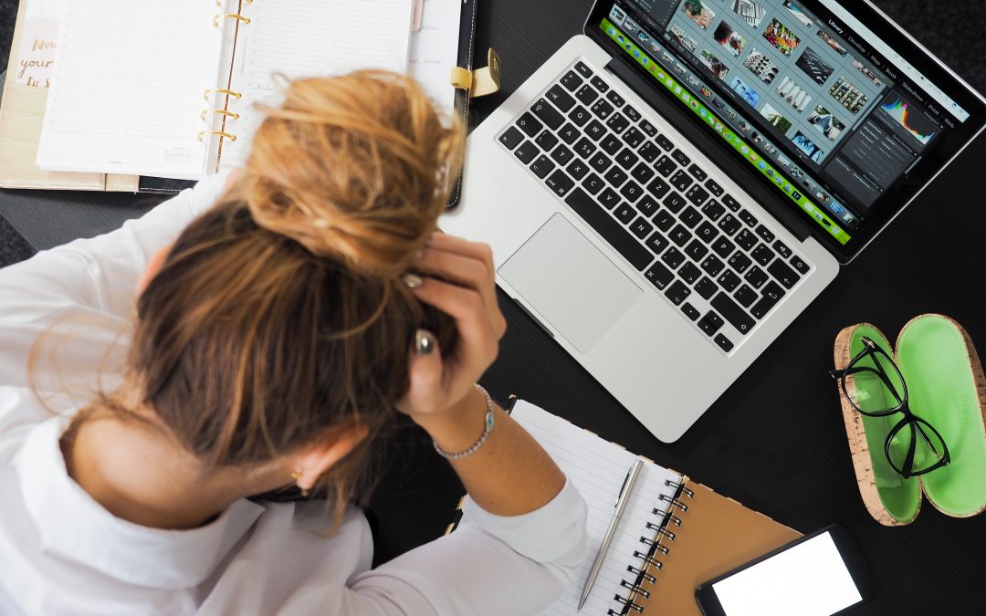 4 Small Steps to Break Your Workaholic Addiction